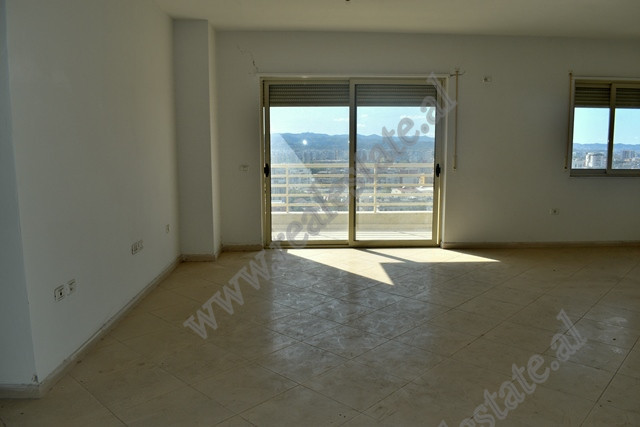 Apartament 2 + 1 per shitje te kompleksi Panorama ne Tirane